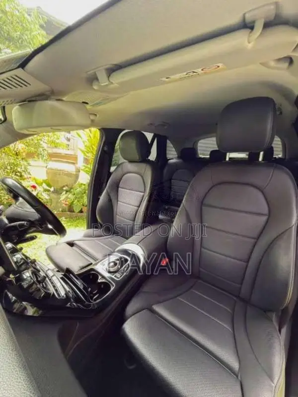 Mercedes-Benz GLC2504MATIC 2018 SUV (Used)