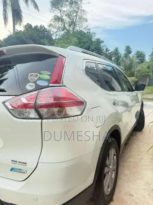 Nissan X-trail 2015 SUV (Used)