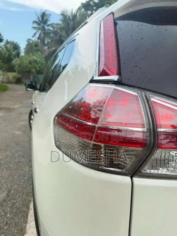 Nissan X-trail 2015 SUV (Used)
