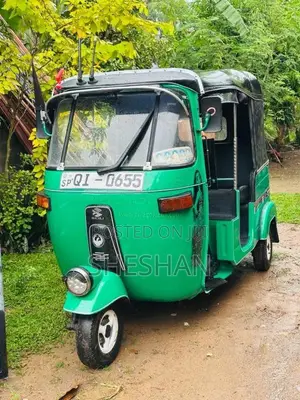 Bajaj 2 Stroke 2006 Three Wheel (Used)