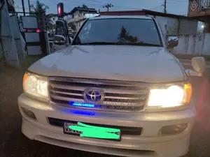 Toyota Land Cruiser KF No 2006 SUV (Used)