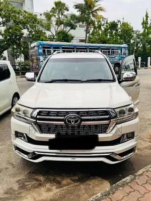 Toyota Land Cruiser 2011 SUV (Used)