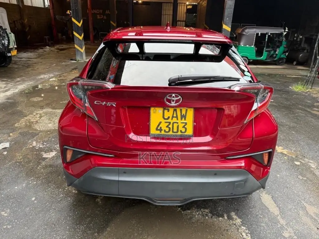 Toyota CHR 2017 SUV (Used)