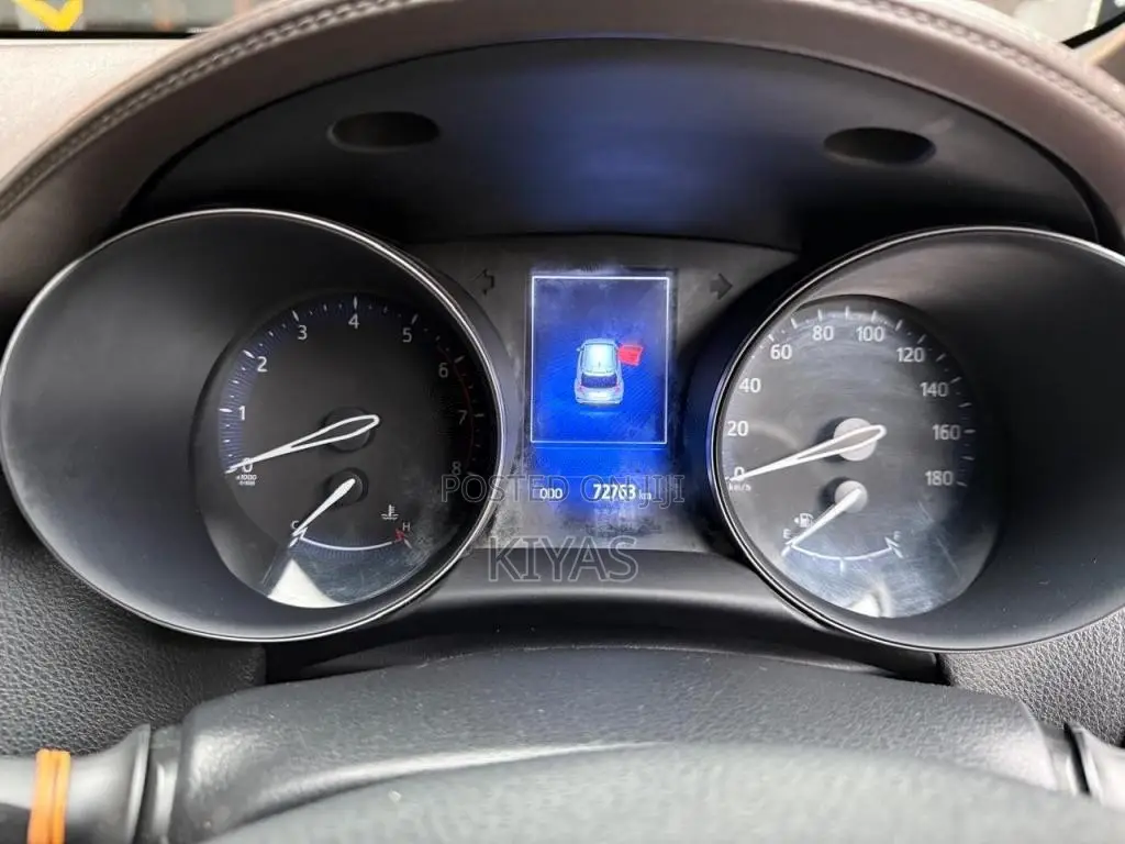 Toyota CHR 2017 SUV (Used)