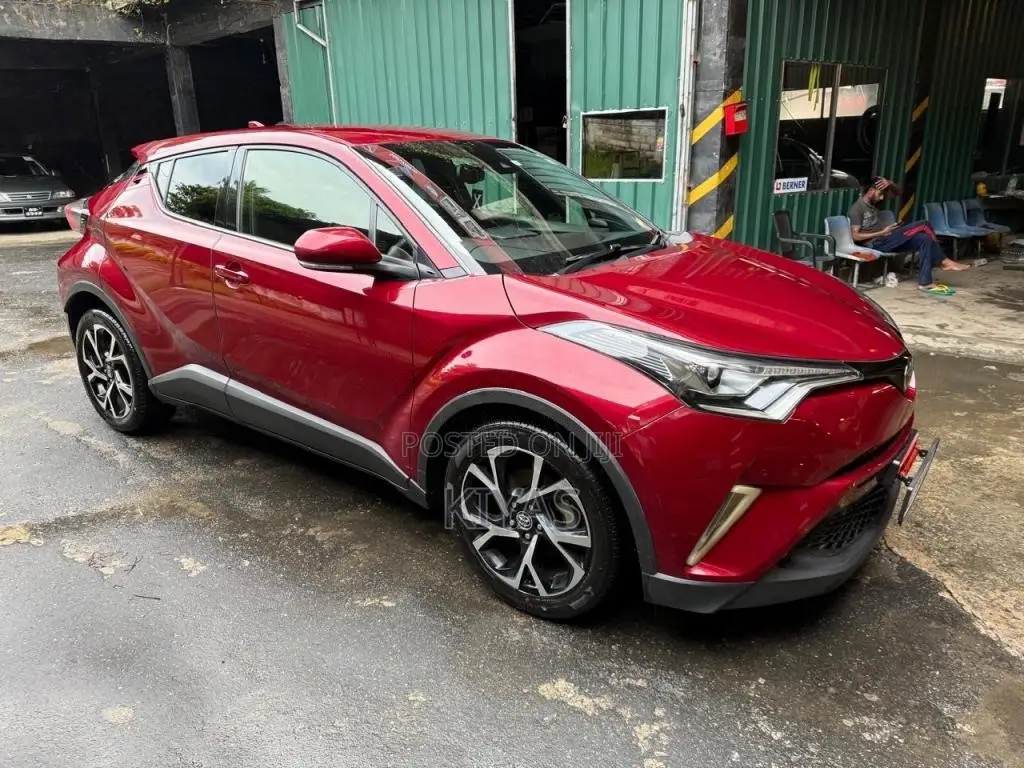 Toyota CHR 2017 SUV (Used)