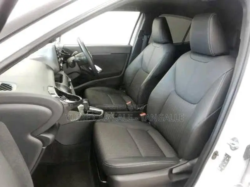 Toyota Yaris Cross 2025 SUV Brand New