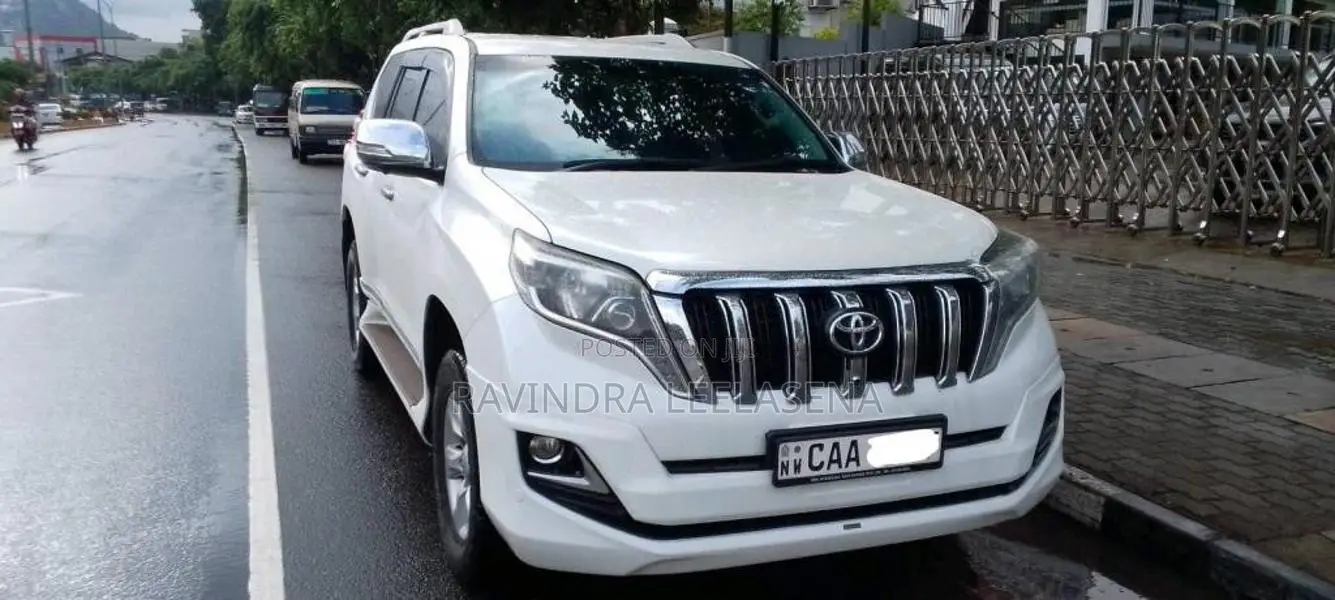 Toyota Prado 2013 SUV (Used)