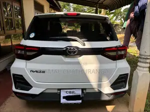 Toyota Raize 2022 SUV (Used)