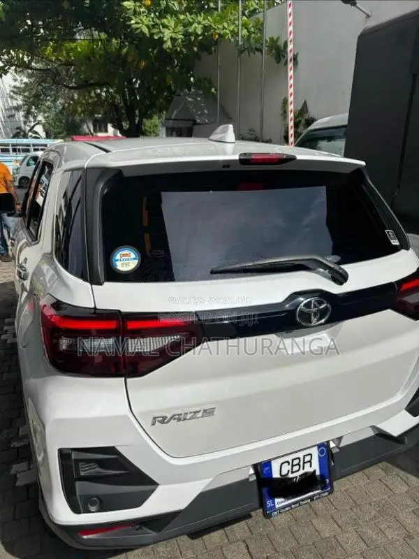 Toyota Raize 2022 SUV (Used)