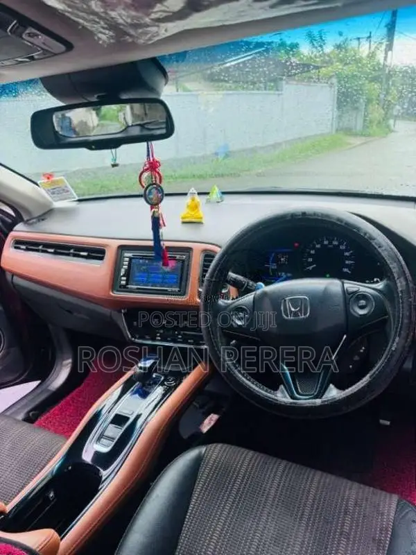 Honda Vezel 2014 SUV (Used)