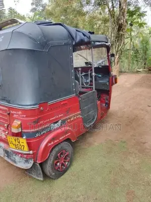 Bajaj 4 Stroke 2011 Three Wheel (Used)
