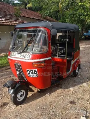 Bajaj 2 Stroke 2000 Three Wheel (Used)