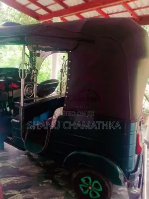 Bajaj 4 Stroke 2015 Three Wheel (Used)