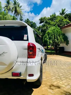 Toyota RAV4J 2000 SUV (Used)
