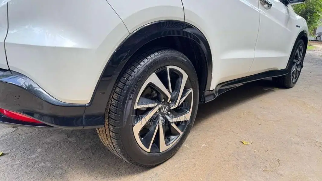 Honda Vezel RS Led 2018 SUV (Used)