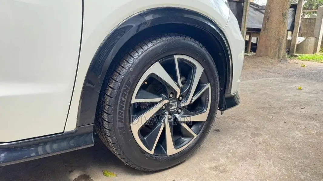 Honda Vezel RS Led 2018 SUV (Used)