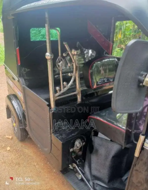 Bajaj 4 Stroke 2013 Three Wheel (Used)