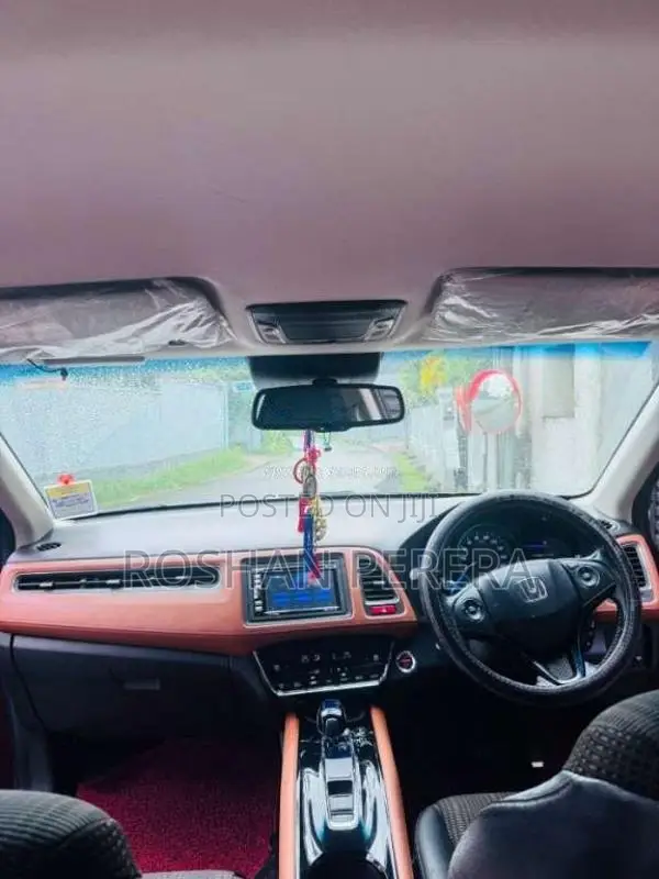 Honda Vezel 2014 SUV (Used)