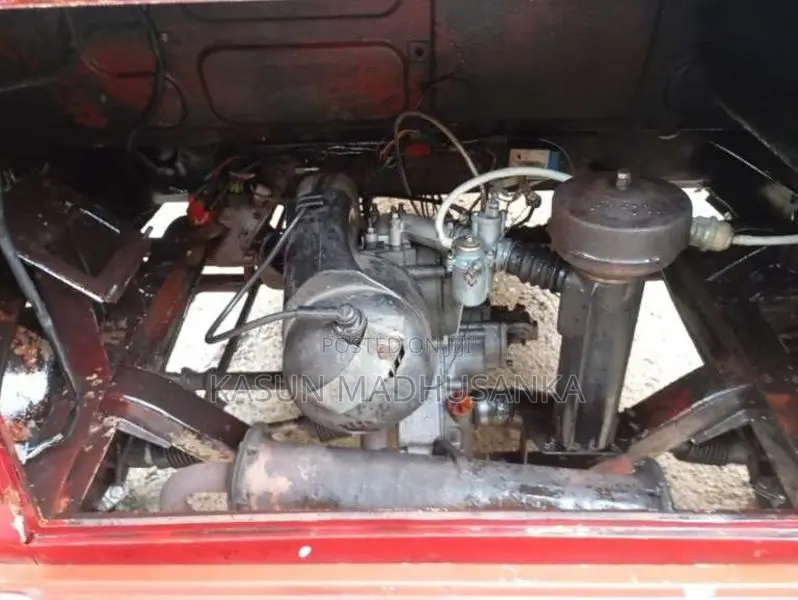 Bajaj 2 Stroke 2000 Three Wheel (Used)