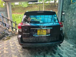 Toyota Vanguard 2011 SUV (Used)