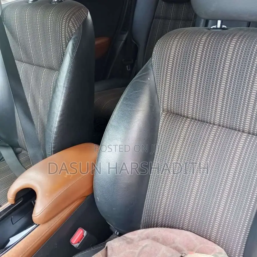 Honda Vezel 2014 SUV (Used)