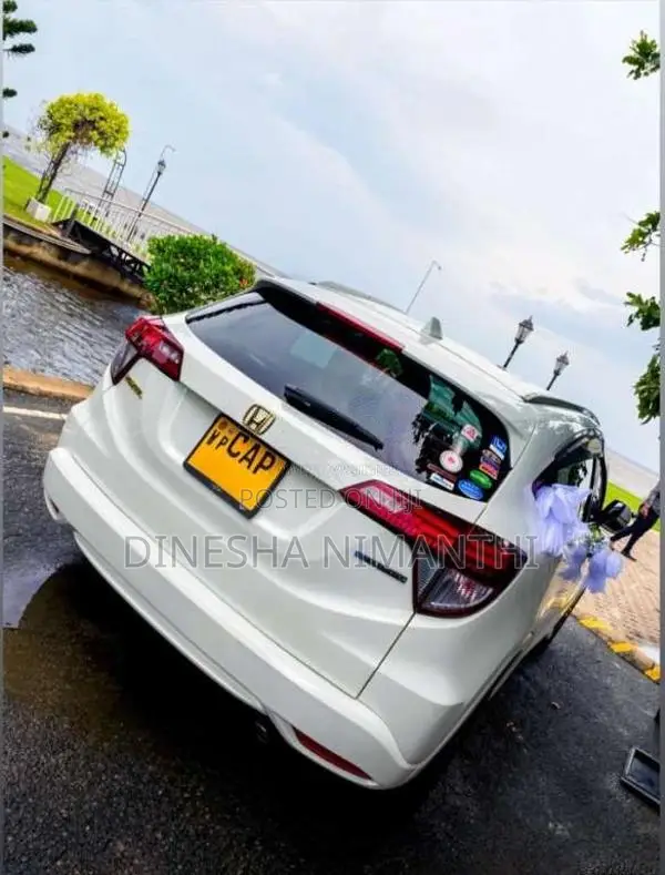 Honda Vezel 2015 SUV (Used)