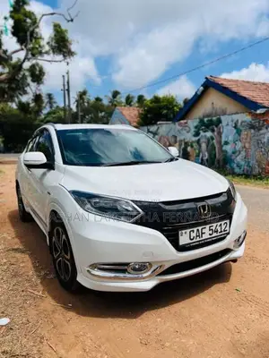 Honda Vezel 2015 SUV (Used)