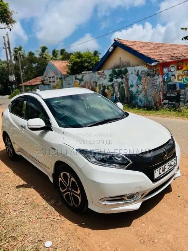 Honda Vezel 2015 SUV (Used)
