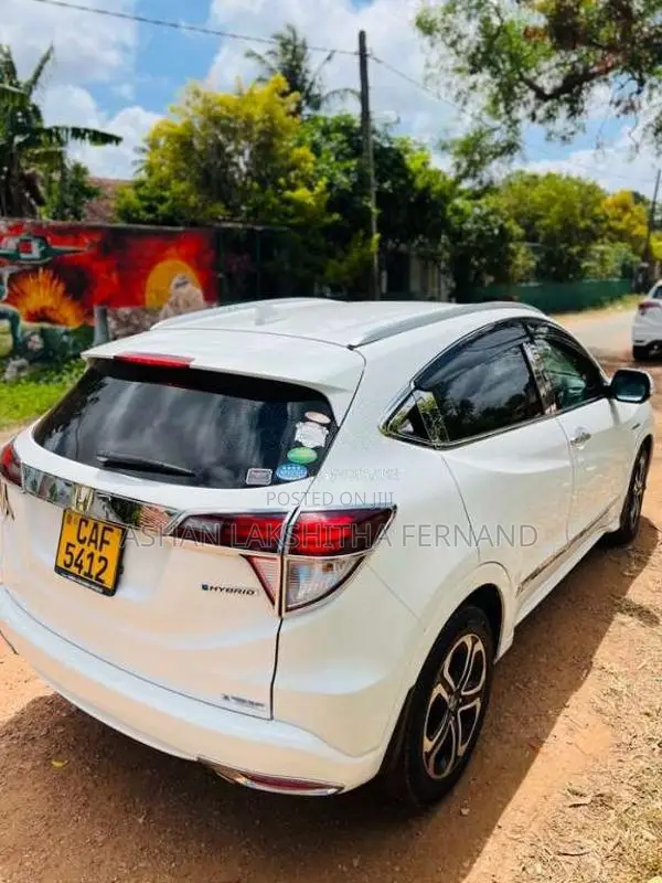 Honda Vezel 2015 SUV (Used)