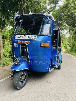 Bajaj 4 stroke 2009 Three Wheel (Used)