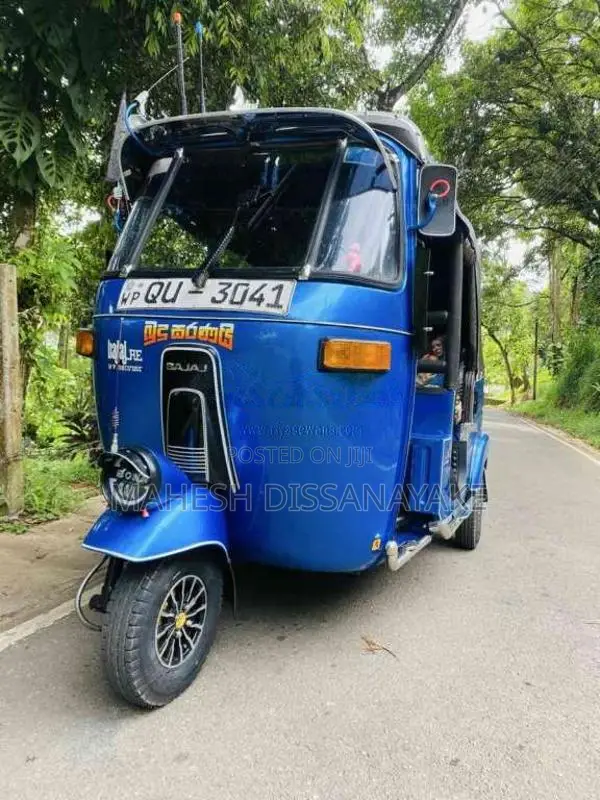 Bajaj 4 stroke 2009 Three Wheel (Used)
