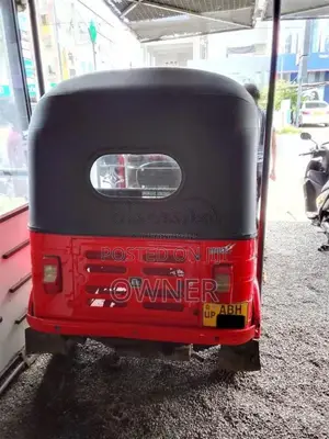 Bajaj 4 stroke 2015 Three Wheel (Used)