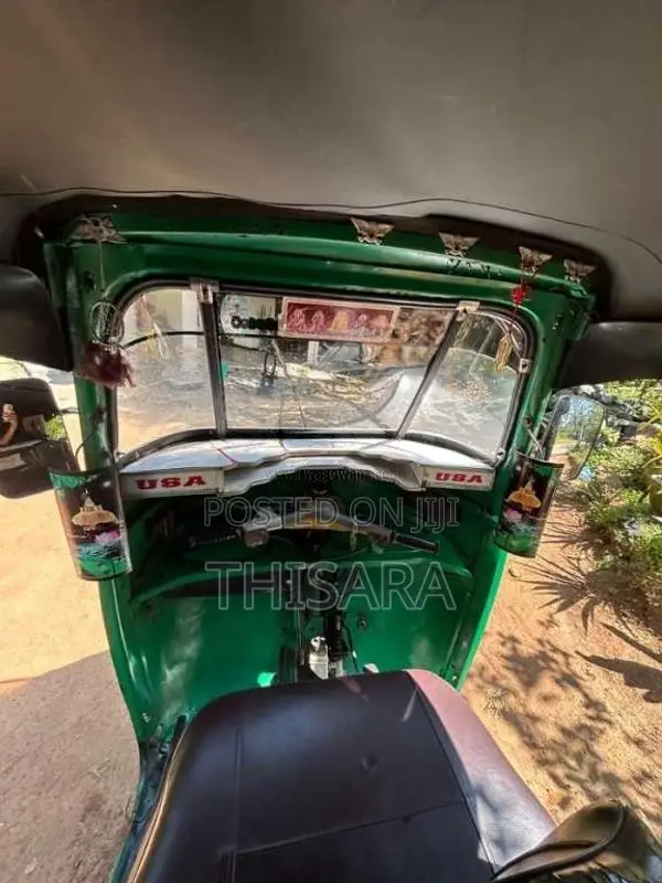 Bajaj 2 Stroke 2006 Three Wheel (Used)