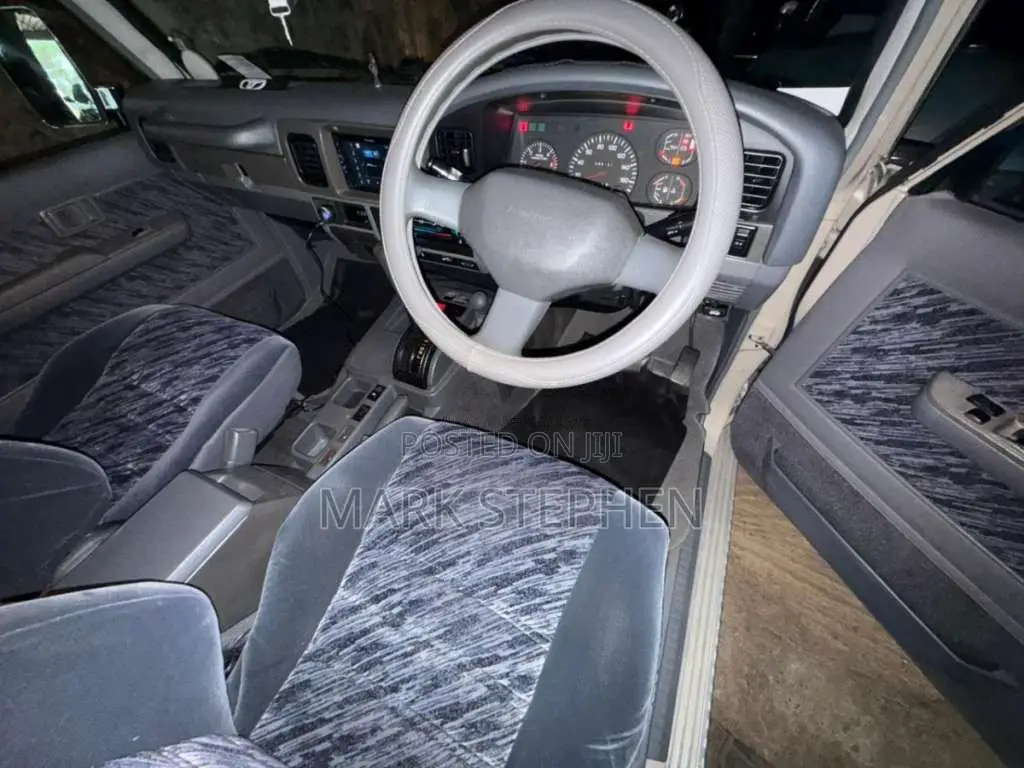 Toyota Land Cruiser Box Prado 1995 SUV (Used)