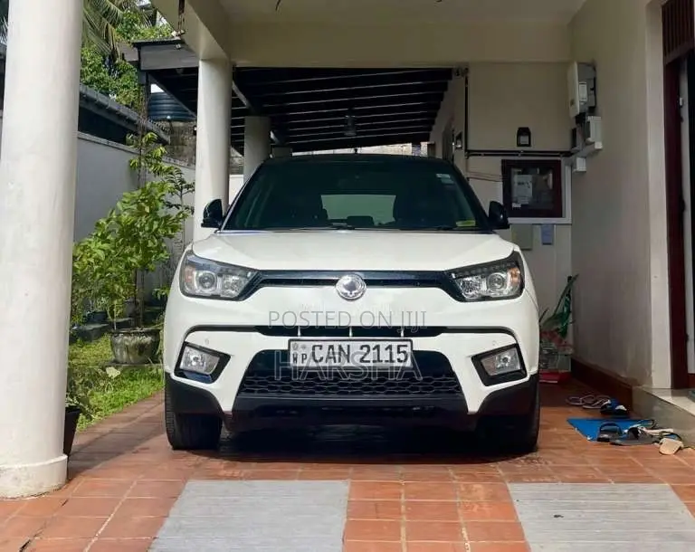 Micro Tivoli 2015 SUV (Used)