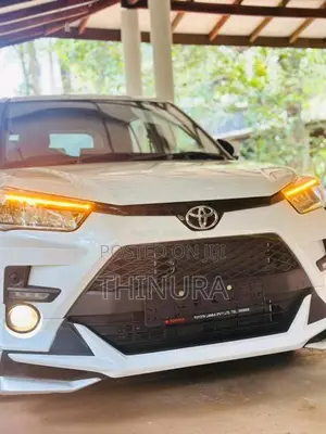 Toyota Raize 2025 SUV (Used)