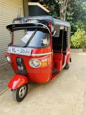 Bajaj 4 stroke 2011 Three Wheel (Used)