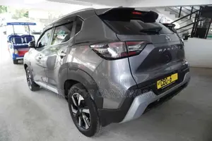Nissan MAGNITE 2025 SUV (Used)