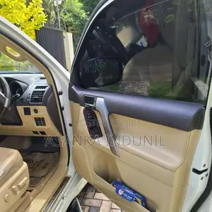 Toyota Land Cruiser 2015 SUV (Used)