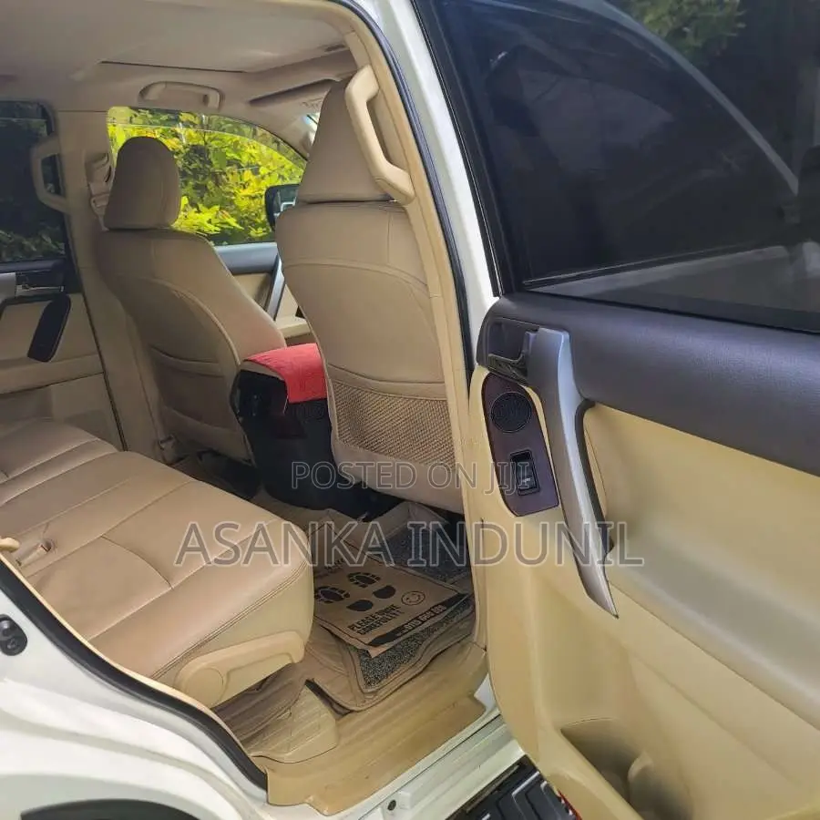 Toyota Land Cruiser 2015 SUV (Used)