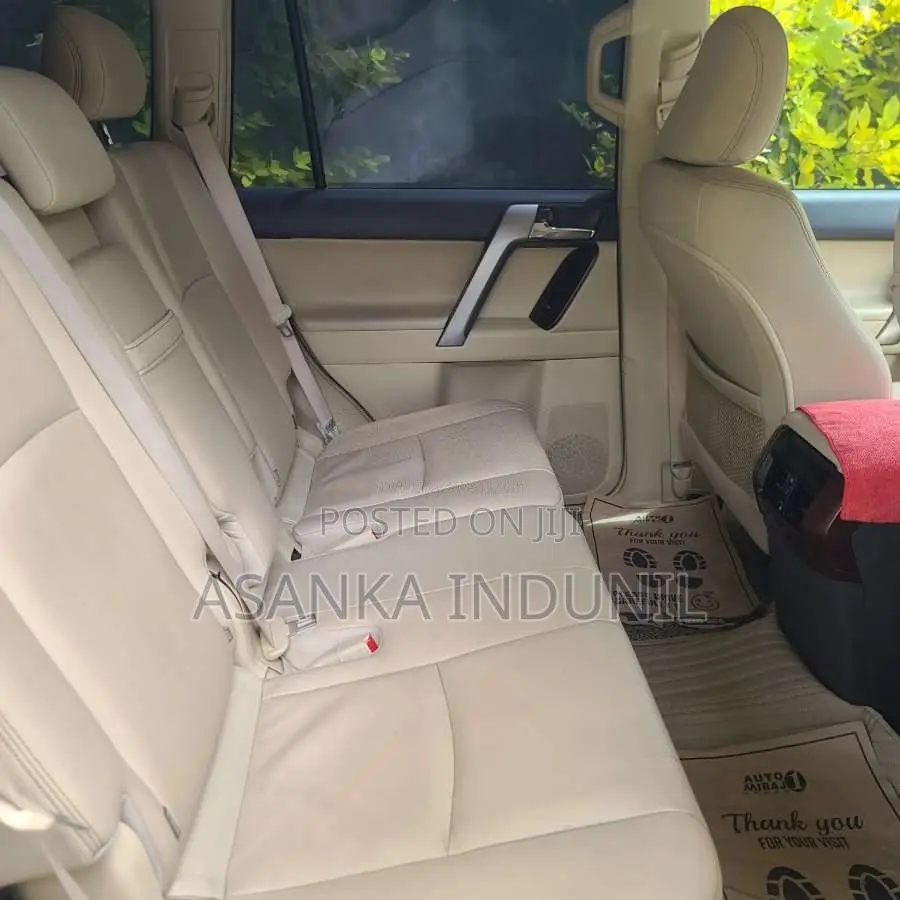 Toyota Land Cruiser 2015 SUV (Used)