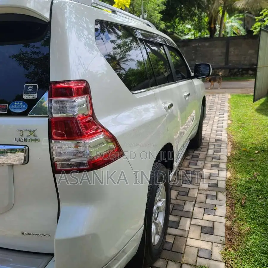 Toyota Land Cruiser 2015 SUV (Used)