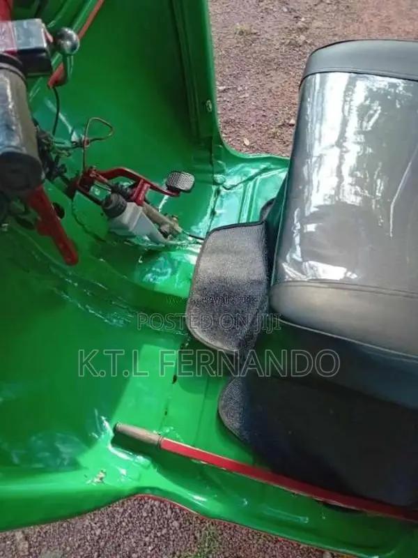 Bajaj 2 Stroke 2003 Three Wheel (Used)