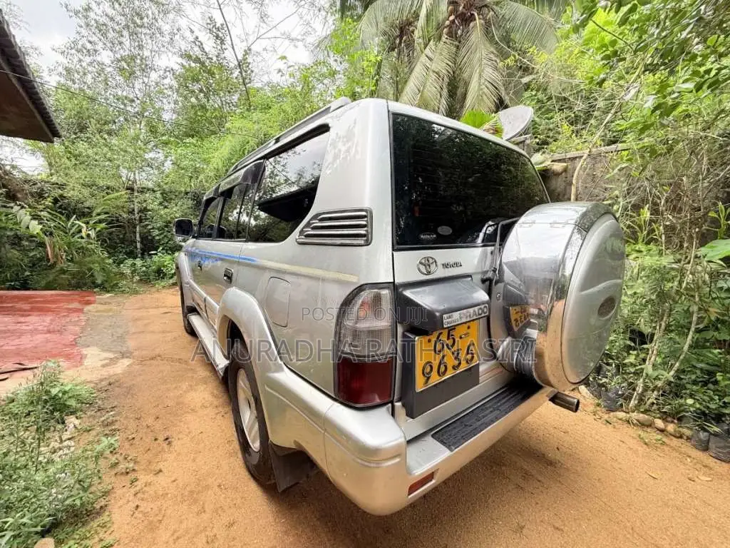 Toyota Land Cruiser Prado J95 2000 SUV (Used)