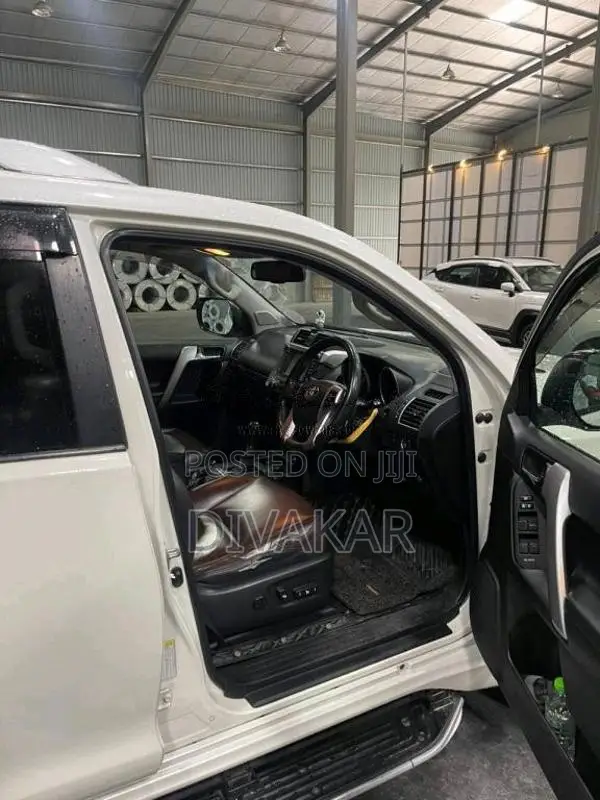 Toyota Land Cruiser G Frontier 2017 SUV (Used)