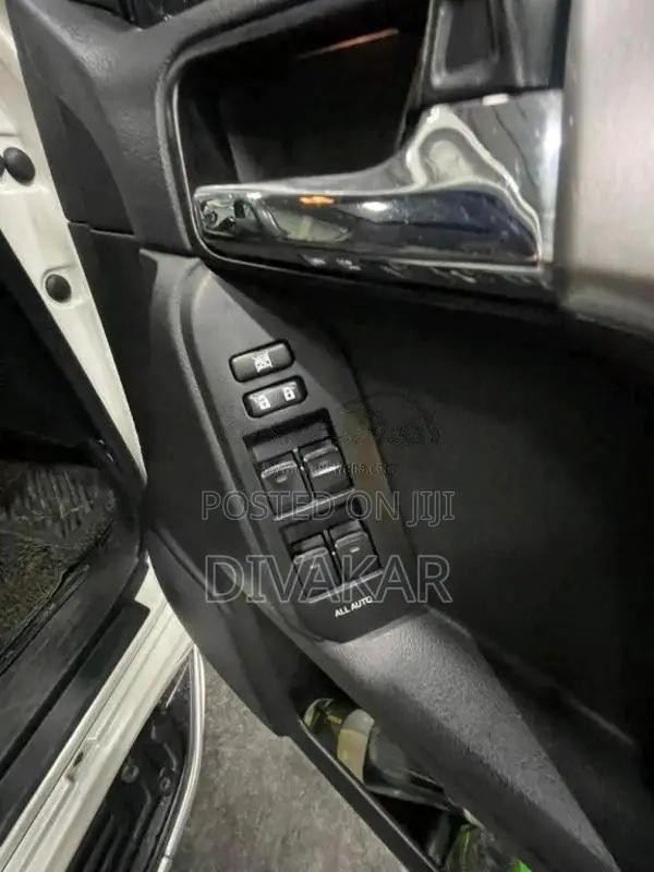 Toyota Land Cruiser G Frontier 2017 SUV (Used)