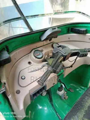 Bajaj RE 205 2015 Three Wheel (Used)
