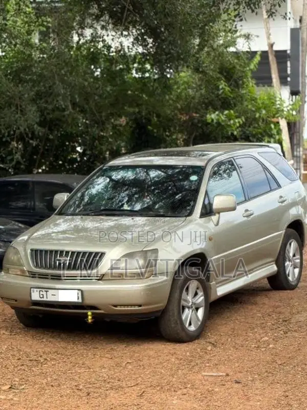 Toyota Harrier 1999 SUV (Used)