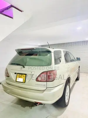 Toyota Harrier 1999 SUV (Used)