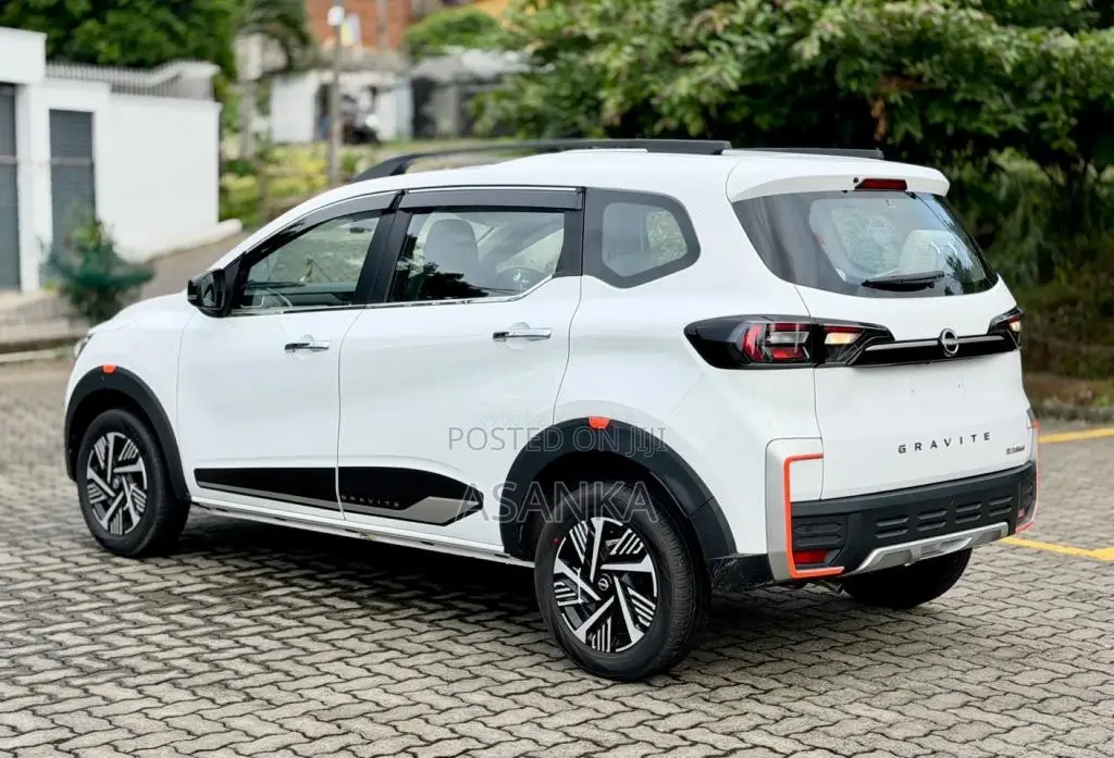 Nissan Gravite Tekna Ez- Shift 2026 SUV Brand New